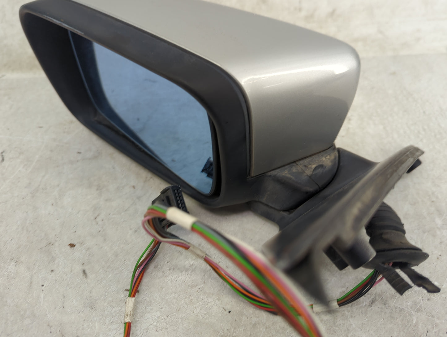 1999-2000 Bmw 528i Driver Side View Mirror - Left Door Mirror OEM Used - Oemusedautoparts1.com
