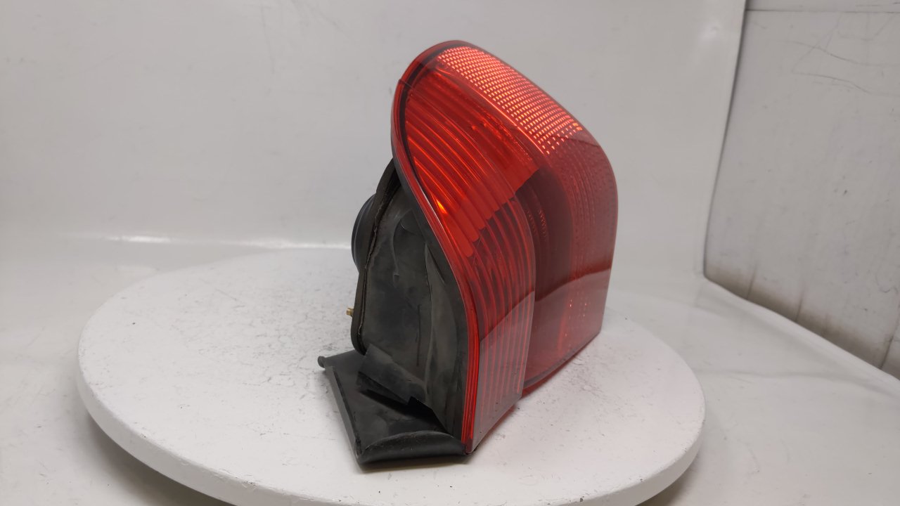 2000 Bmw 528i Tail Light Assembly Passenger Right OEM Fits OEM Used Auto Parts - Oemusedautoparts1.com