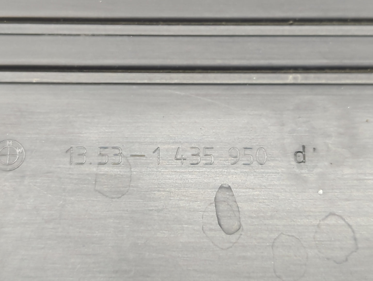 2000 Bmw 528i Engine Cover - Oemusedautoparts1.com