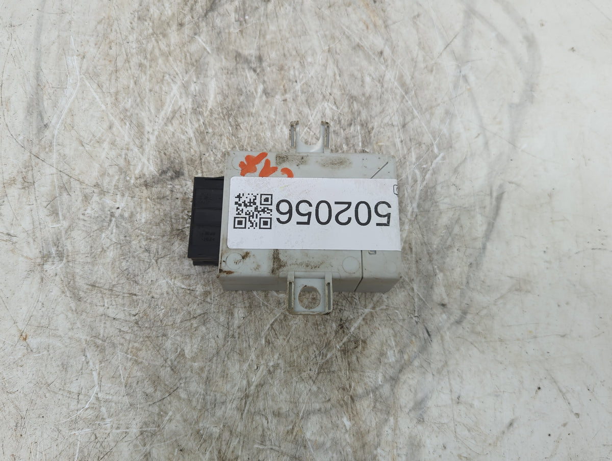 Bmw 740 Theft-locking Control Module 61.35-8 387 447|608 377 Uta - Oemusedautoparts1.com