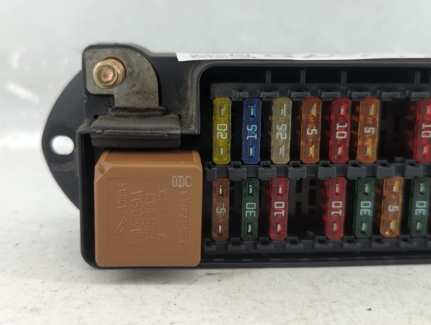 2000 Bmw X3 Fusebox Fuse Box Panel Relay Module P/N:15 35 13 07 06 00 5180000005 Fits OEM Used Auto Parts - Oemusedautoparts