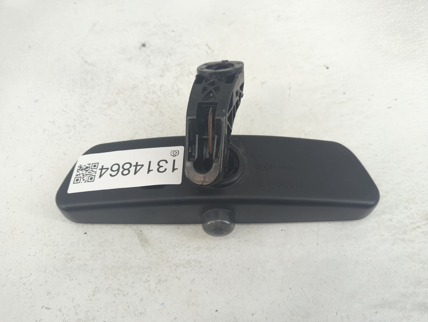 2000 Bmw X5 Interior Rear View Mirror Replacement OEM P/N:010588 Fits OEM Used Auto Parts - Oemusedautoparts1.com