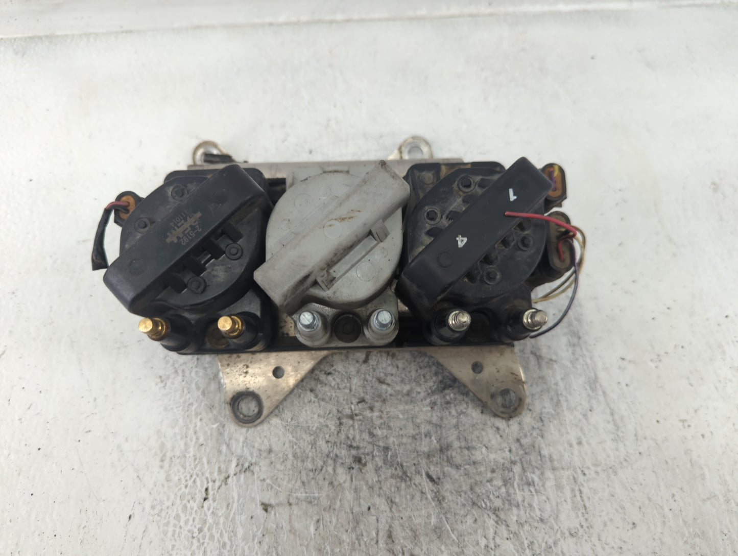2000 Buick Century Engine Ignition Distributor OEM P/N:03961 9K31 Fits OEM Used Auto Parts - Oemusedautoparts1.com