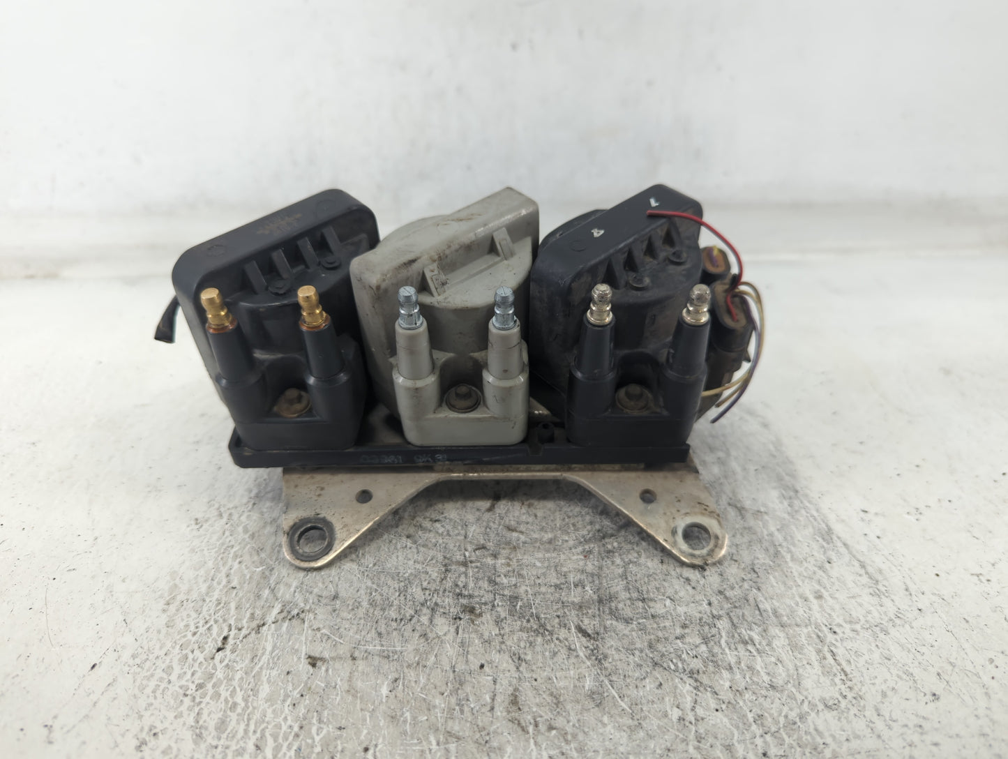 2000 Buick Century Engine Ignition Distributor OEM P/N:03961 9K31 Fits OEM Used Auto Parts - Oemusedautoparts1.com