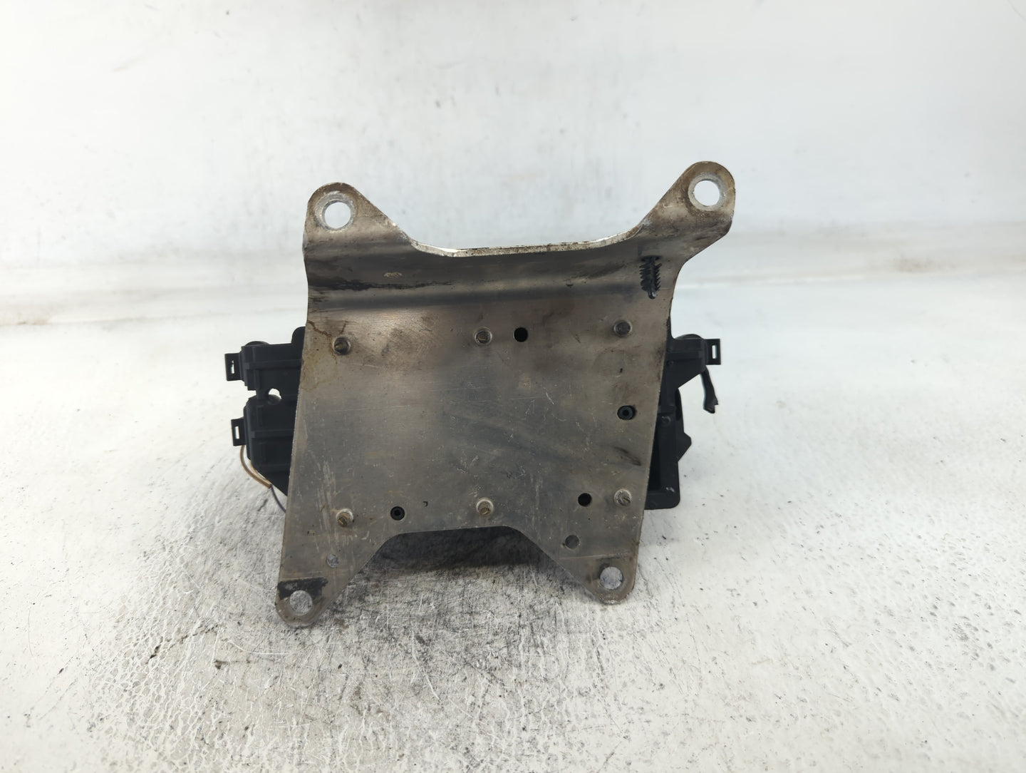 2000 Buick Century Engine Ignition Distributor OEM P/N:03961 9K31 Fits OEM Used Auto Parts - Oemusedautoparts1.com