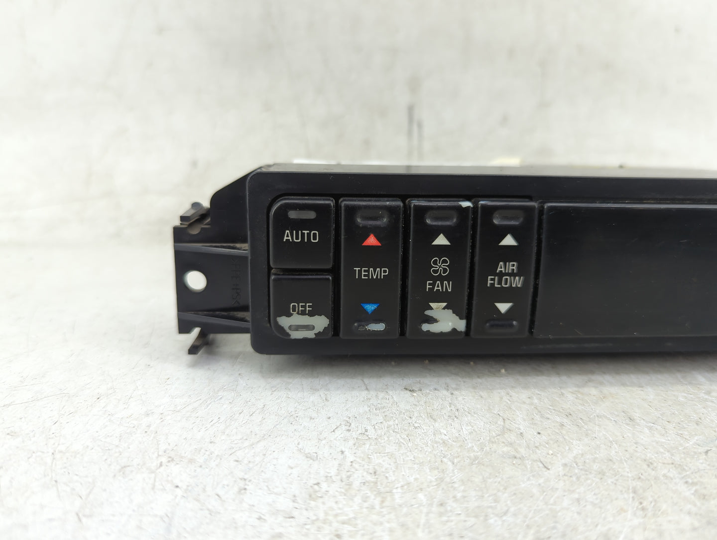 2000-2005 Buick Lesabre Climate Control Module Temperature AC/Heater Replacement P/N:16236054 Fits OEM Used Auto Parts - Oem