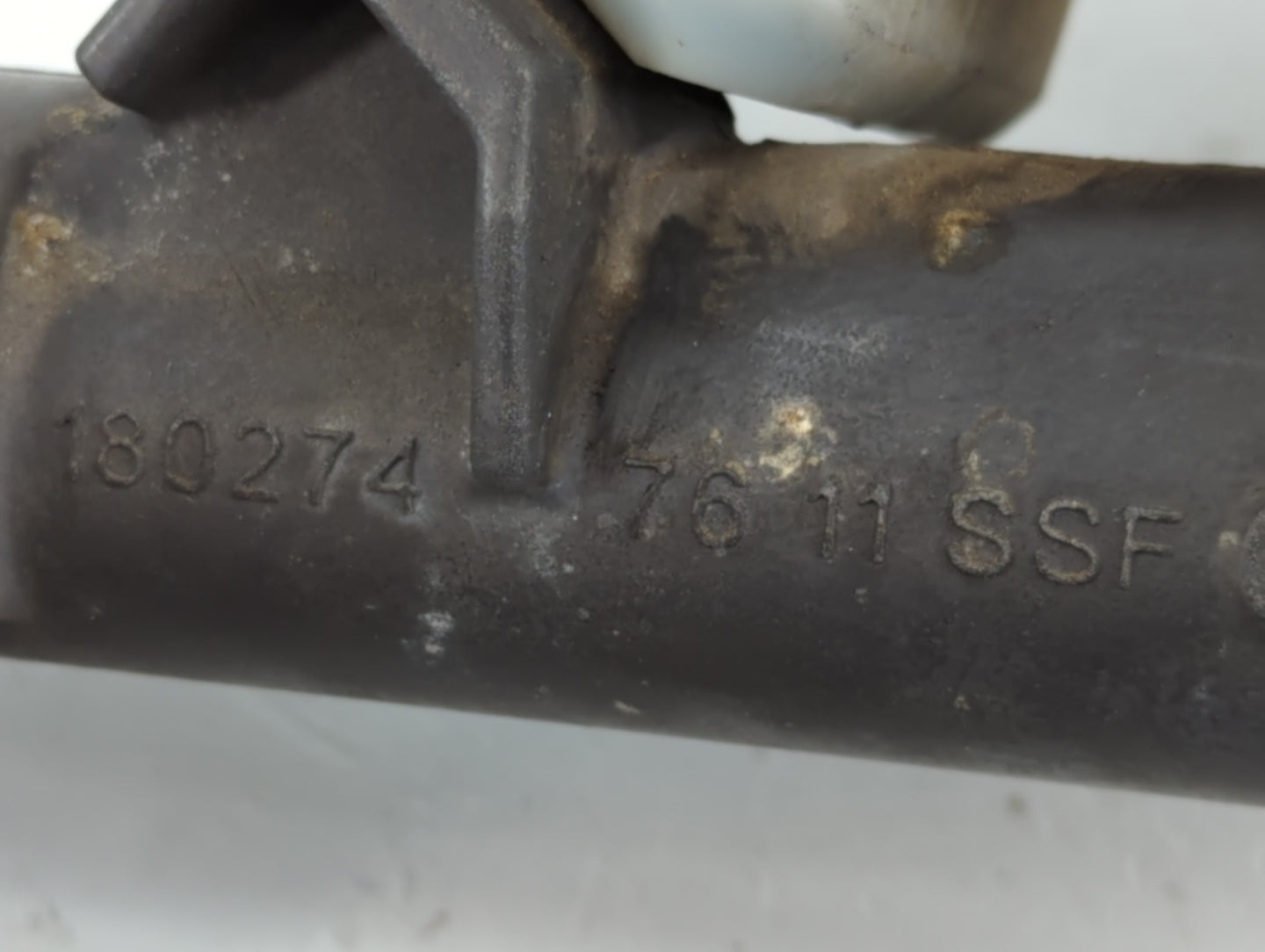 2000 Buick Lesabre Brake Master Cylinder - Oemusedautoparts1.com
