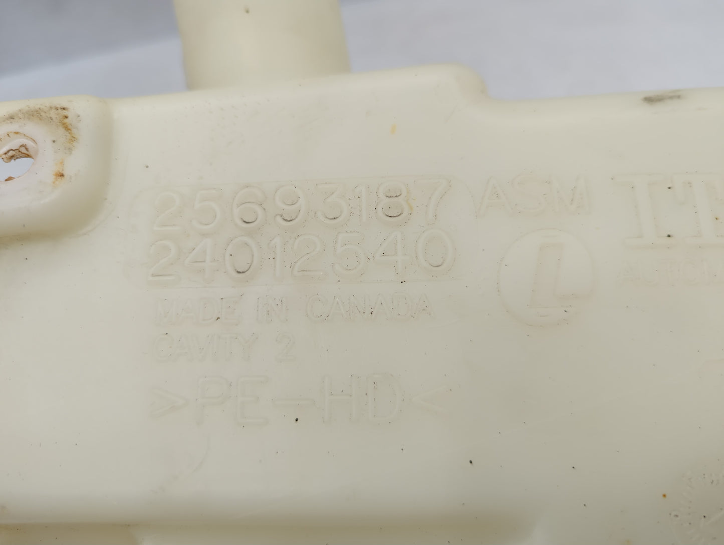 2000-2005 Buick Lesabre Windshield Washer Fluid Reservoir Bottle Oem - Oemusedautoparts1.com