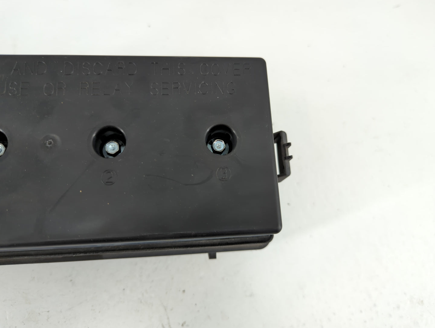 2000-2005 Buick Lesabre Fusebox Fuse Box Panel Relay Module Fits Fits 2000 2001 2002 2003 2004 2005 OEM Used Auto Parts - Oe