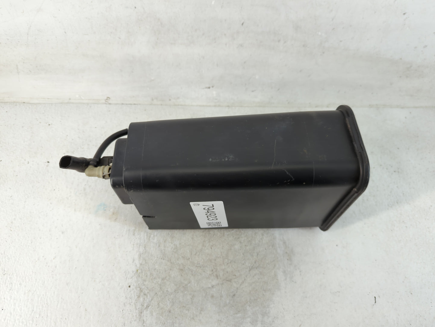2000 Buick Park Avenue Fuel Vapor Charcoal Canister - Oemusedautoparts1.com