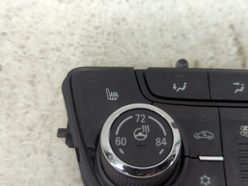 2000-2004 Buick Regal Climate Control Module Temperature AC/Heater Replacement P/N:22944958 Fits OEM Used Auto Parts