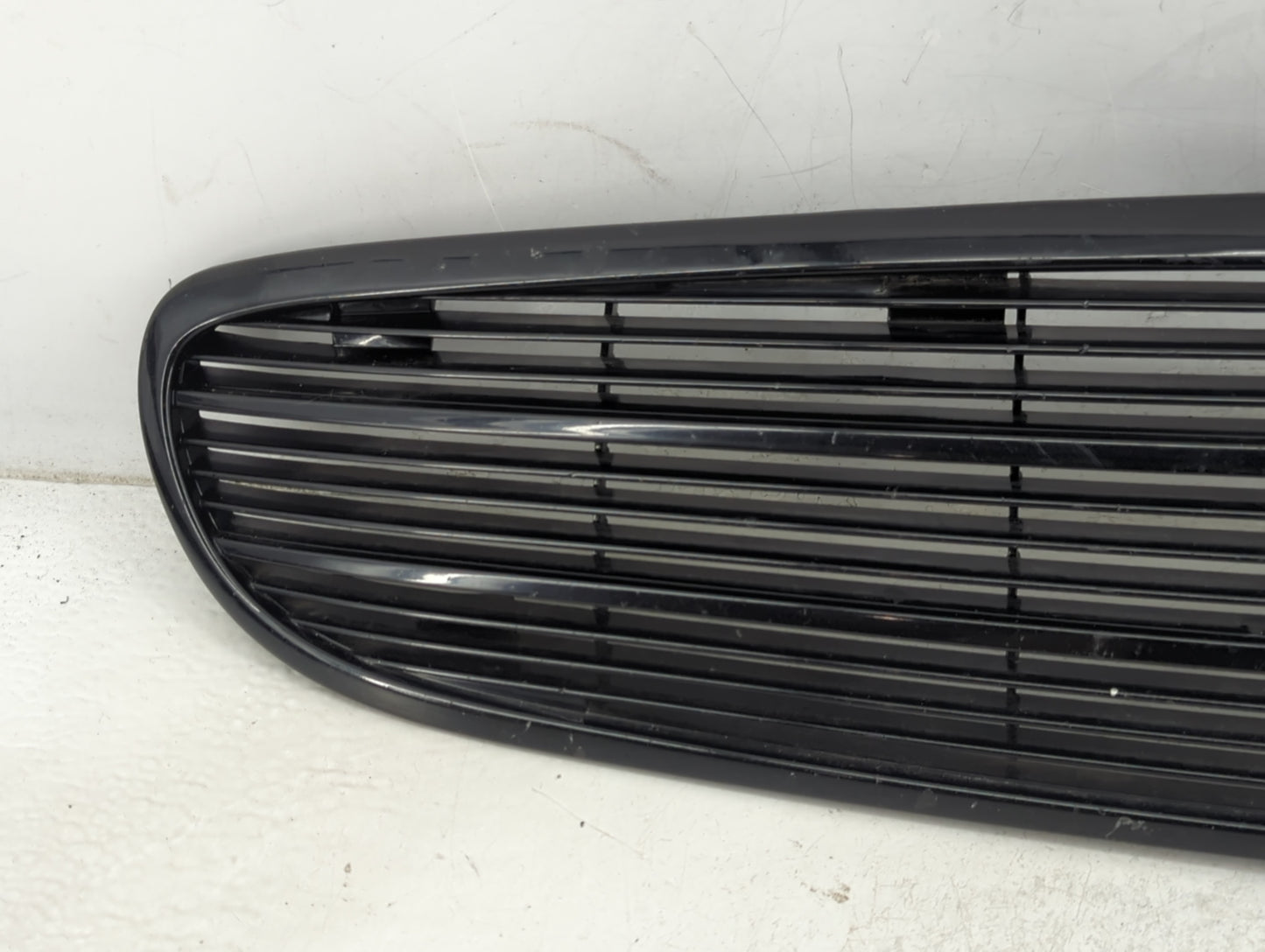 1997-2002 Buick Regal Front Grille Bumper Not Included - Oemusedautoparts1.com