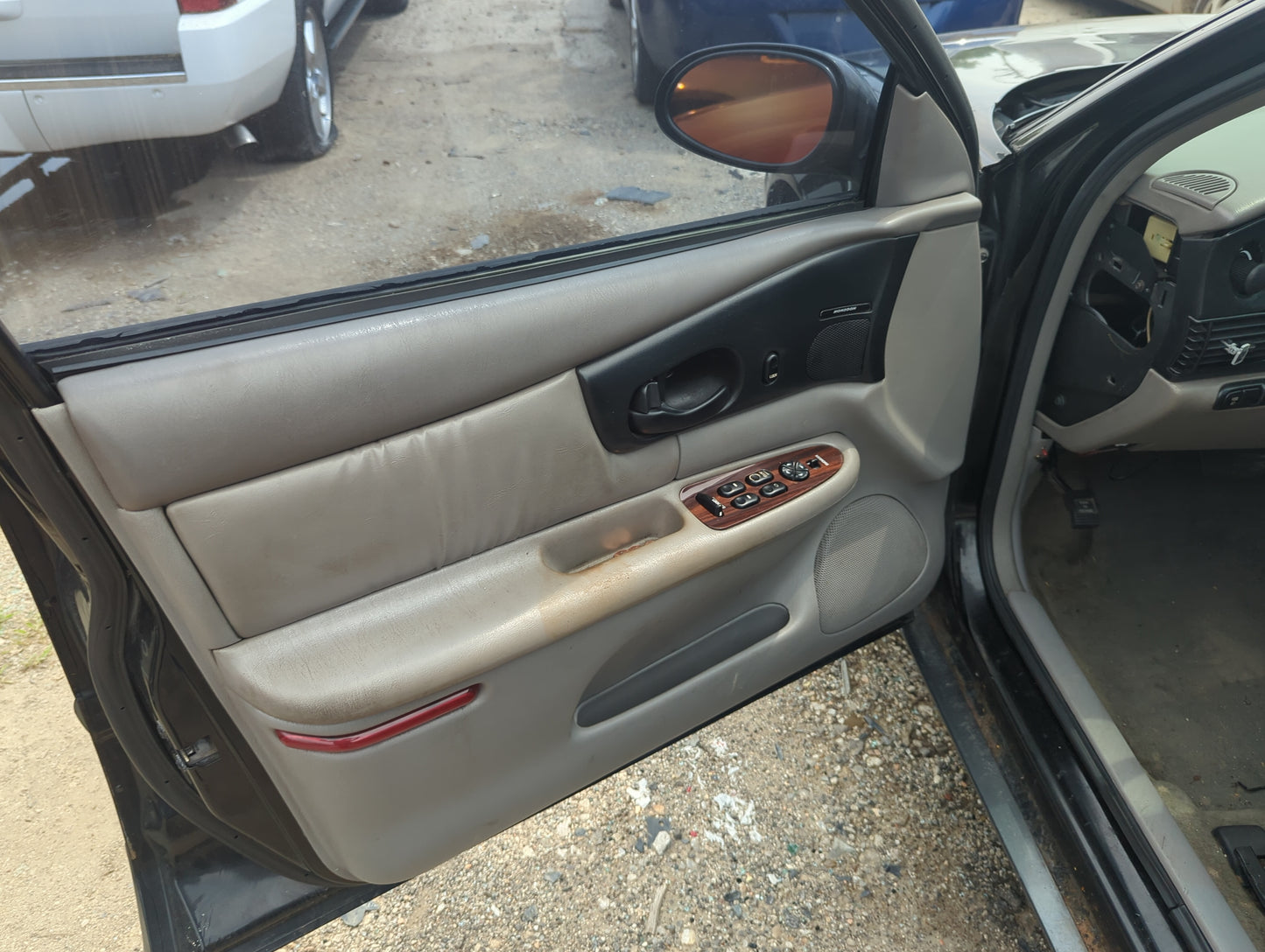 2000 Buick Regal Front Left Driver Interior Door Panel Trim - Oemusedautoparts1.com