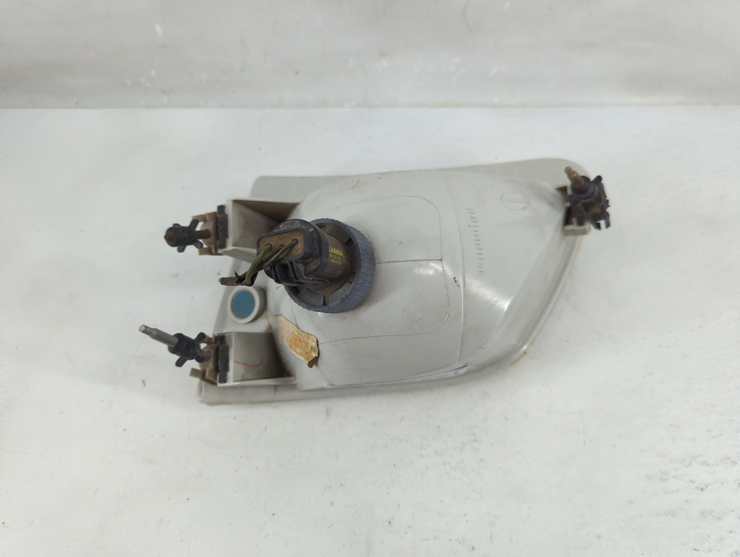 2000-2001 Cadillac Catera Passenger Right Oem Head Light Headlight Lamp - Oemusedautoparts1.com