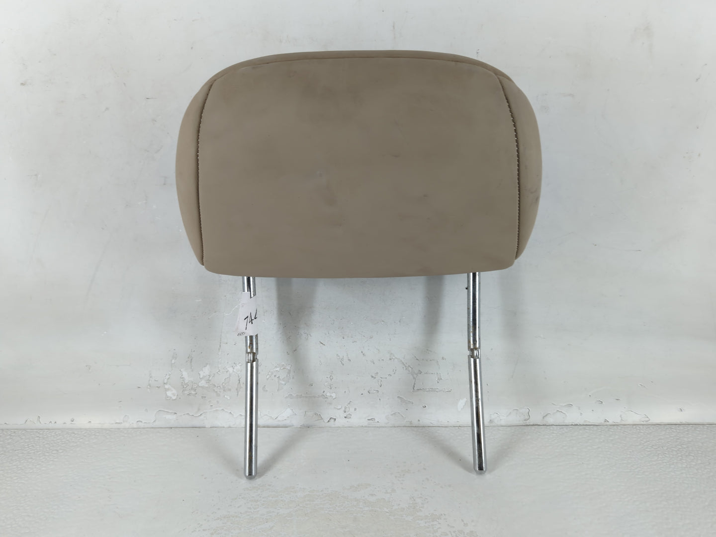 2000-2001 Cadillac Catera Headrest Head Rest Rear Seat Fits Fits 2000 2001 OEM Used Auto Parts - Oemusedautoparts1.com