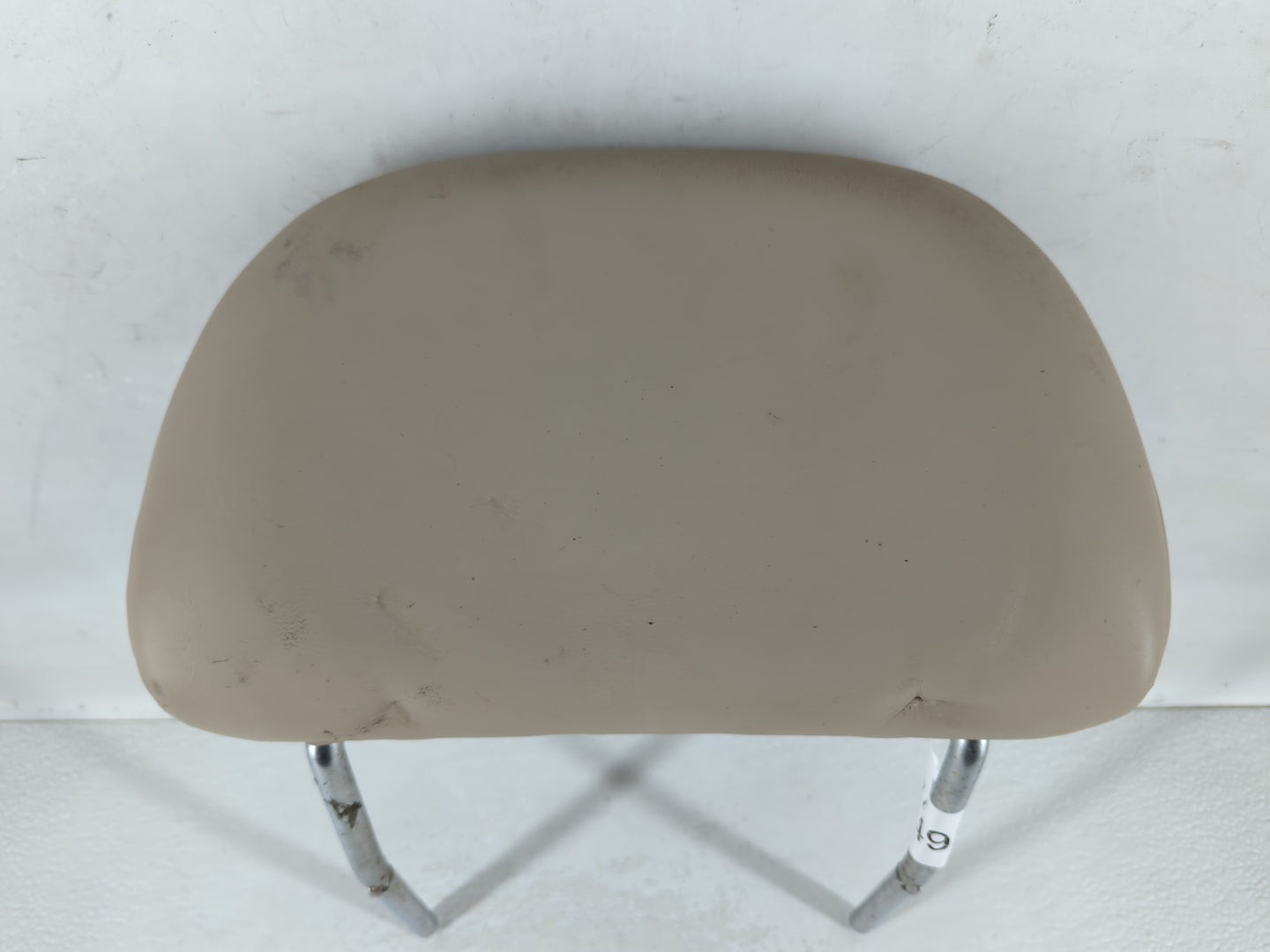 2000-2001 Cadillac Catera Headrest Head Rest Rear Seat Fits Fits 2000 2001 OEM Used Auto Parts - Oemusedautoparts1.com