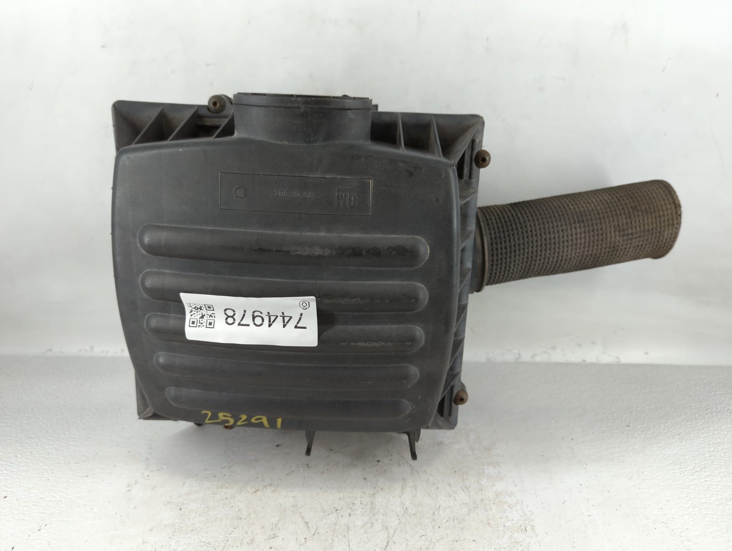 1997-2001 Cadillac Catera Air Cleaner Intake-duct Hose Tube - Oemusedautoparts1.com