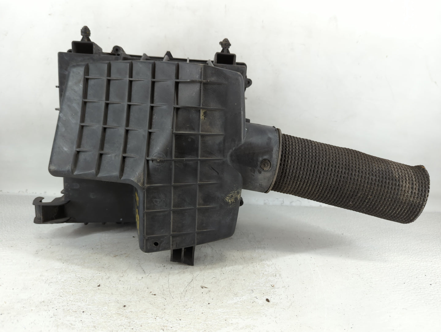 1997-2001 Cadillac Catera Air Cleaner Intake-duct Hose Tube - Oemusedautoparts1.com