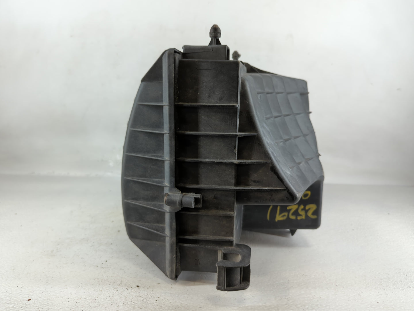 1997-2001 Cadillac Catera Air Cleaner Intake-duct Hose Tube - Oemusedautoparts1.com