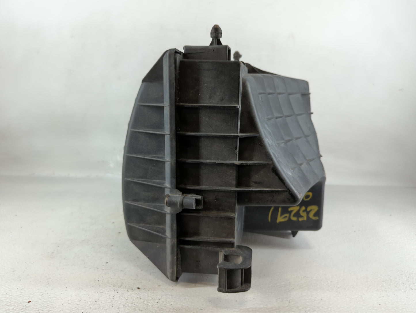 1997-2001 Cadillac Catera Air Cleaner Intake-duct Hose Tube - Oemusedautoparts1.com