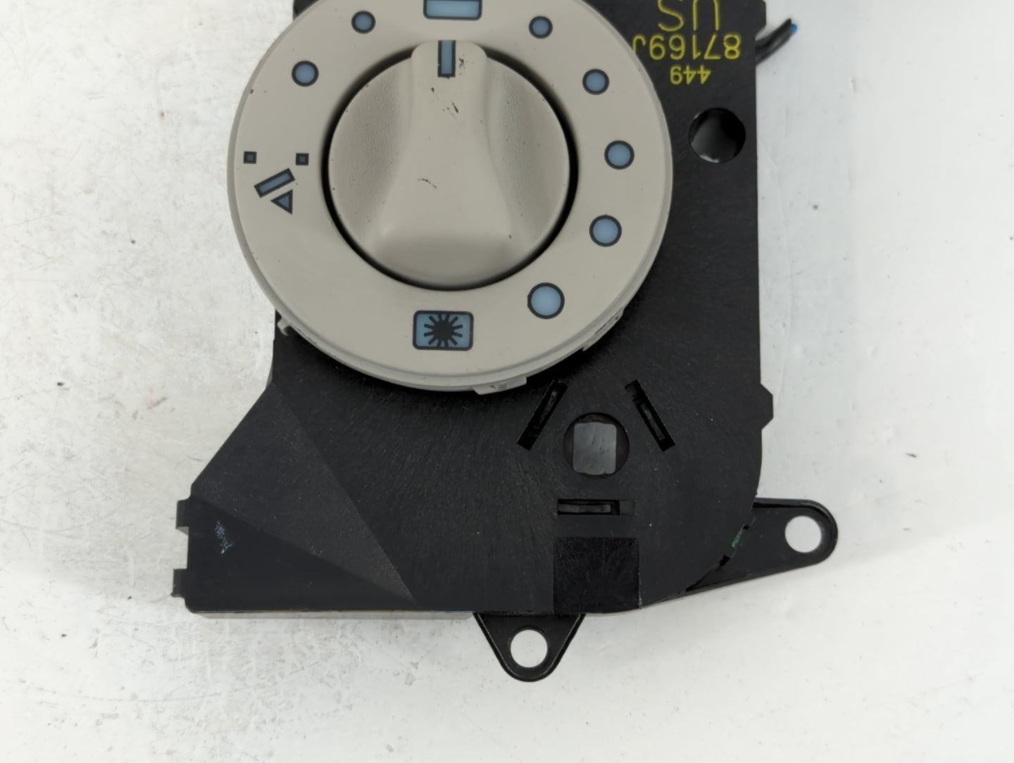 2000 Cadillac Catera Headlight Head Light Switch Lamp Control - Oemusedautoparts1.com