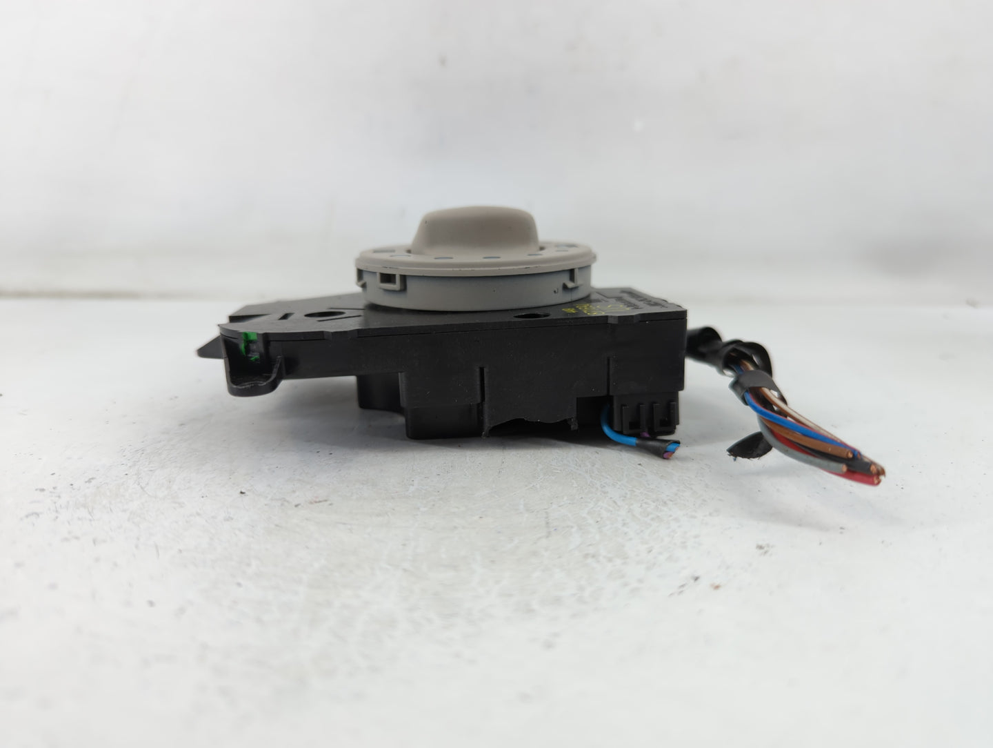 2000 Cadillac Catera Headlight Head Light Switch Lamp Control - Oemusedautoparts1.com