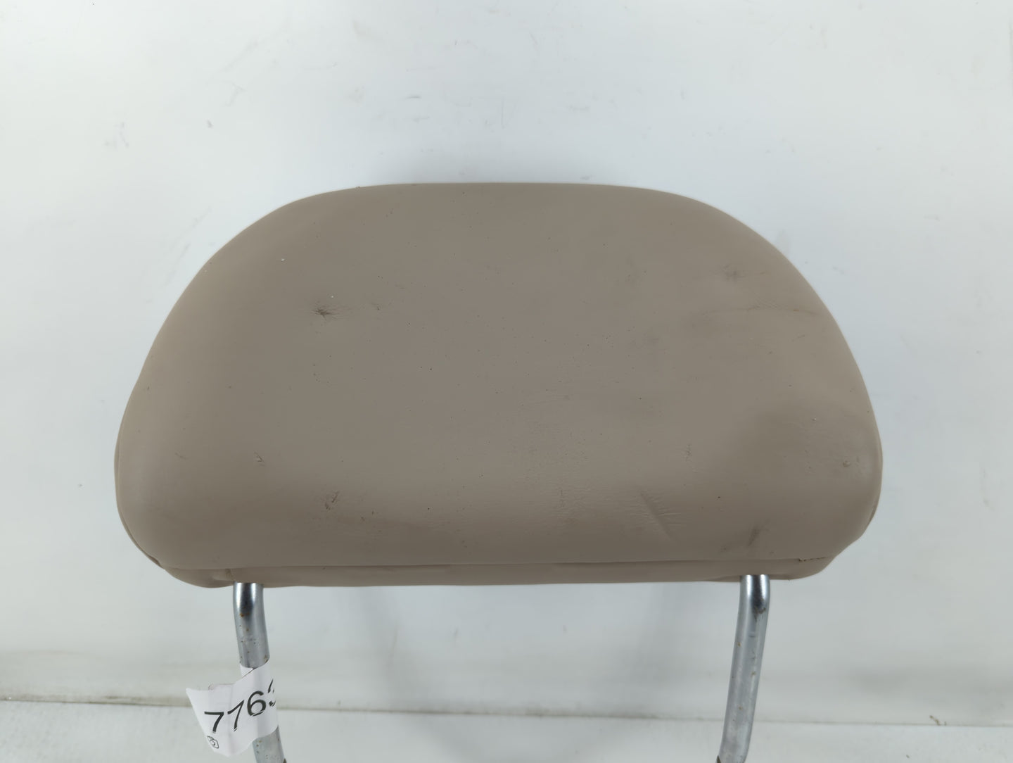 2000-2001 Cadillac Catera Headrest Head Rest Front Driver Passenger Seat Fits Fits 2000 2001 OEM Used Auto Parts - Oemusedau