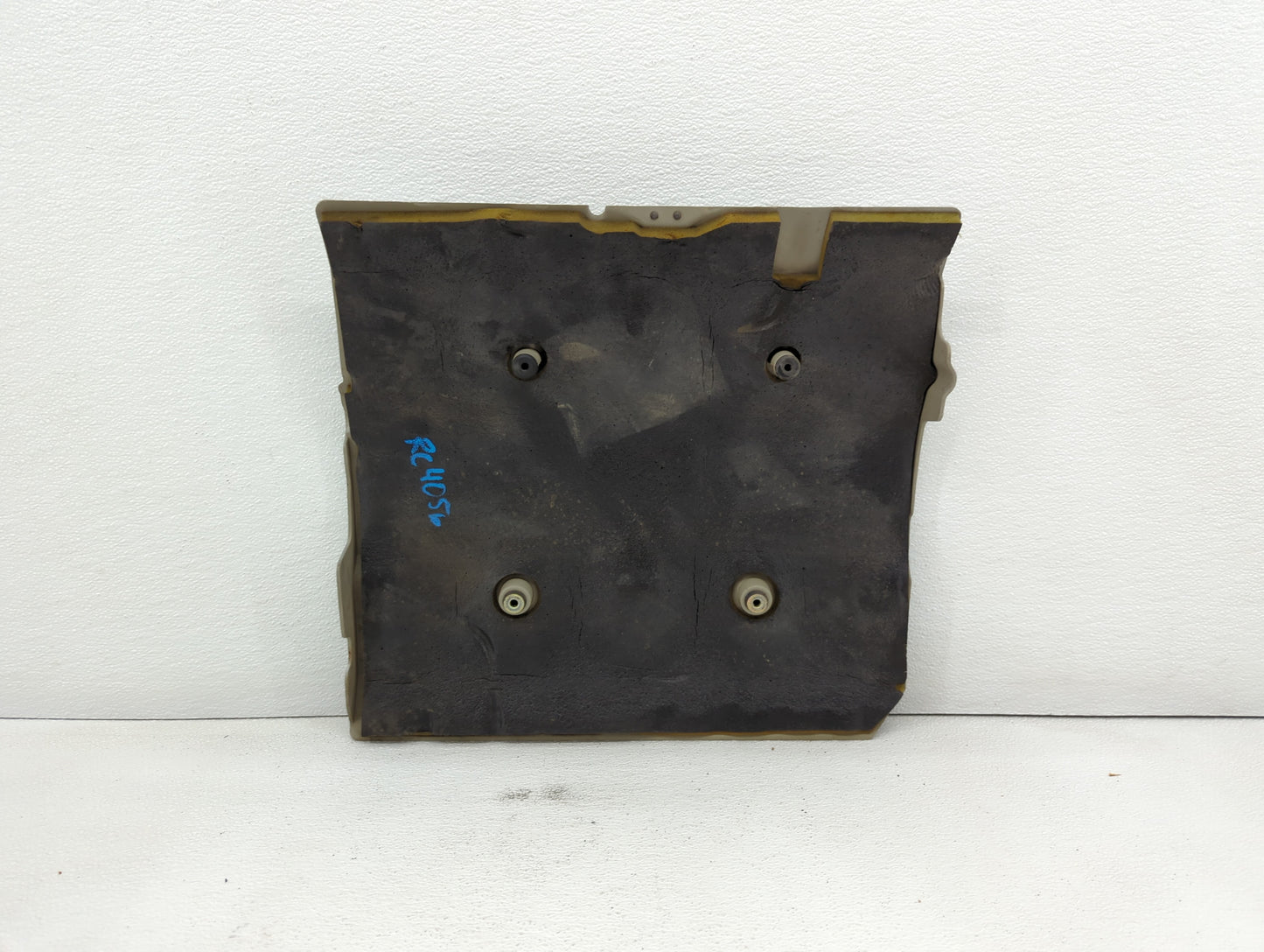 2000 Cadillac Deville Engine Cover - Oemusedautoparts1.com