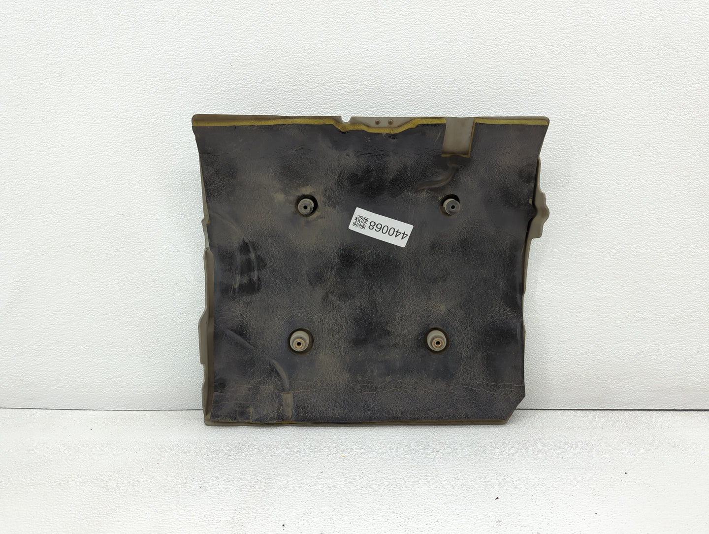 2000 Cadillac Deville Engine Cover - Oemusedautoparts1.com
