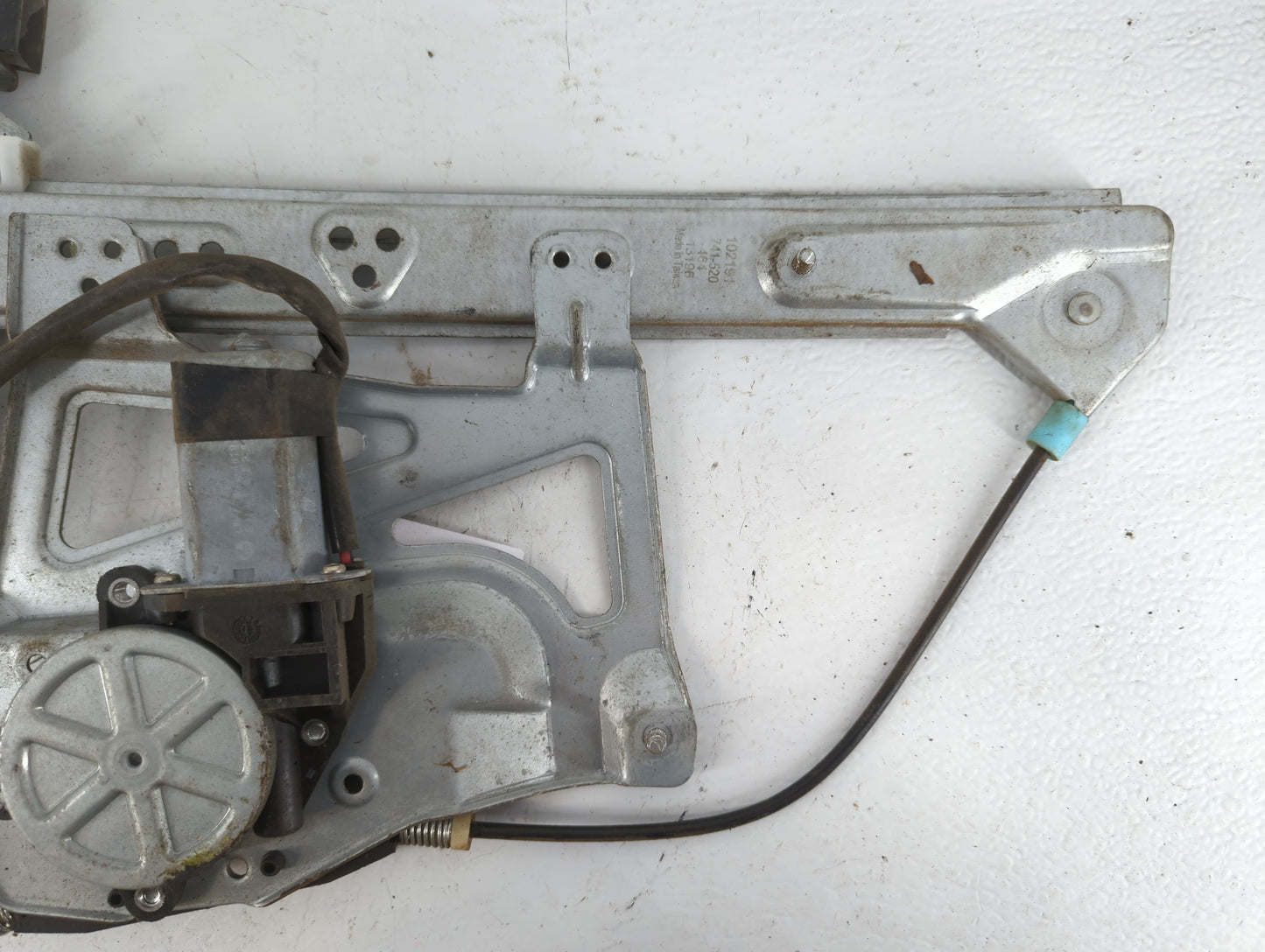 2000-2001 Cadillac Deville Driver Left Front Window Regulator - Oemusedautoparts1.com
