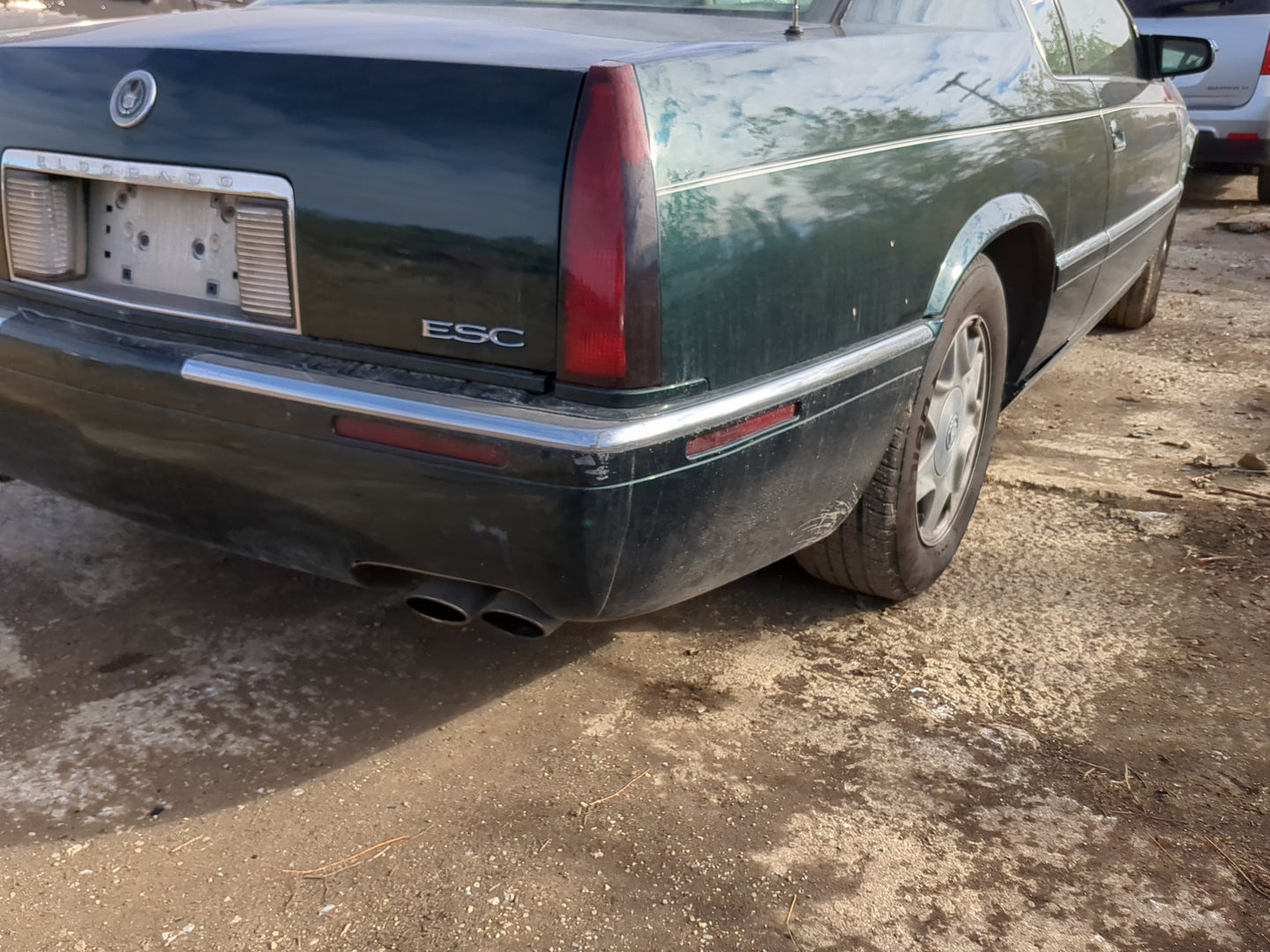 1995-2002 Cadillac Eldorado Rear Bumper Assembly Oem - Oemusedautoparts1.com
