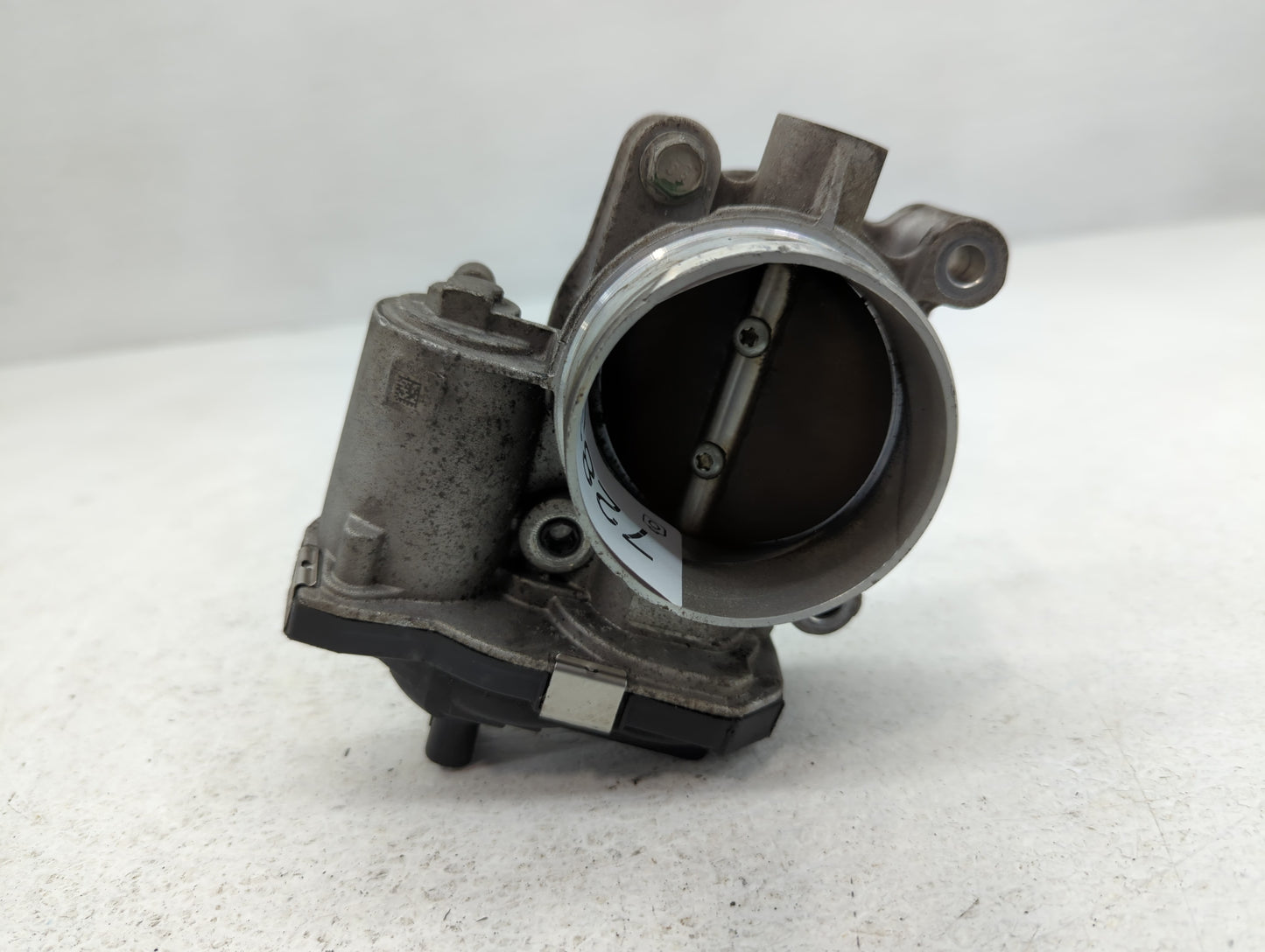2000-2002 Cadillac Eldorado Throttle Body P/N:12670C84AA Fits Fits 2000 2001 2002 2003 2004 2005 OEM Used Auto Parts - Oemus