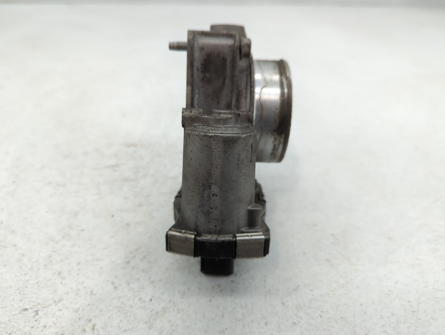 2000-2002 Cadillac Eldorado Throttle Body P/N:12670C84AA Fits Fits 2000 2001 2002 2003 2004 2005 OEM Used Auto Parts - Oemus