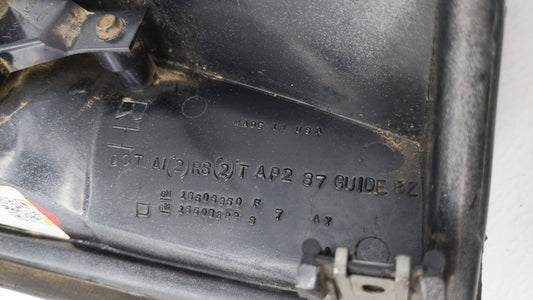 1999-2000 Cadillac Escalade Tail Light Assembly Passenger Right OEM P/N:AI2RS2T 16506350 Fits OEM Used Auto Parts