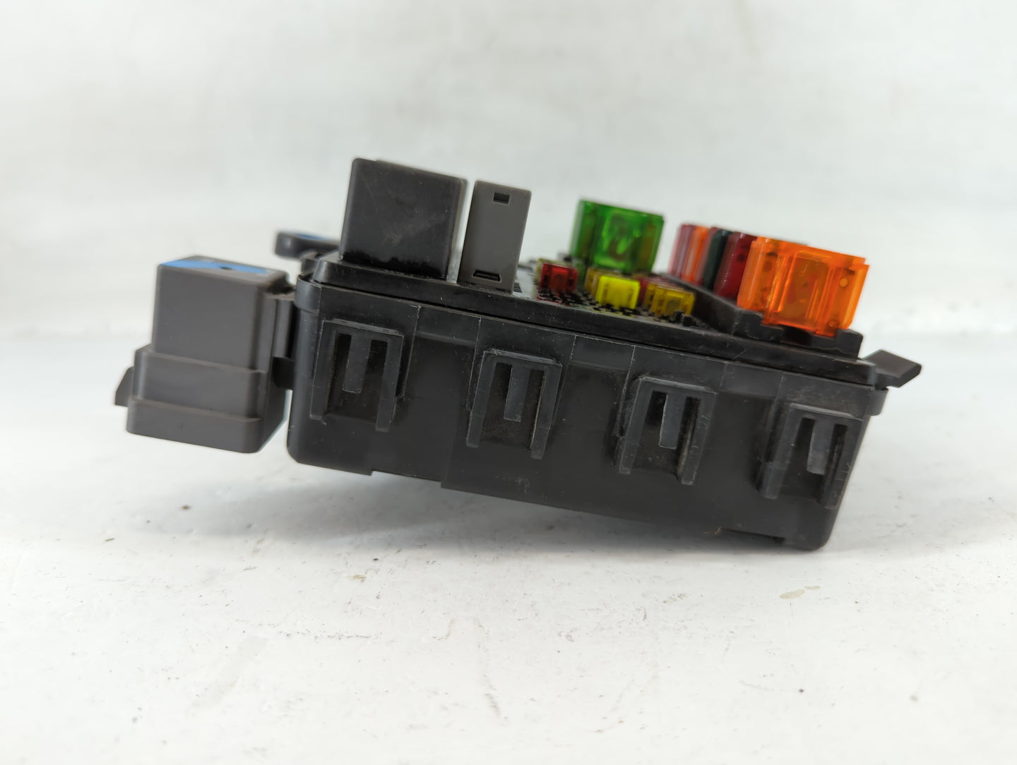 2000 Cadillac Escalade Fusebox Fuse Box Panel Relay Module P/N:12146286 Fits OEM Used Auto Parts - Oemusedautoparts1.com