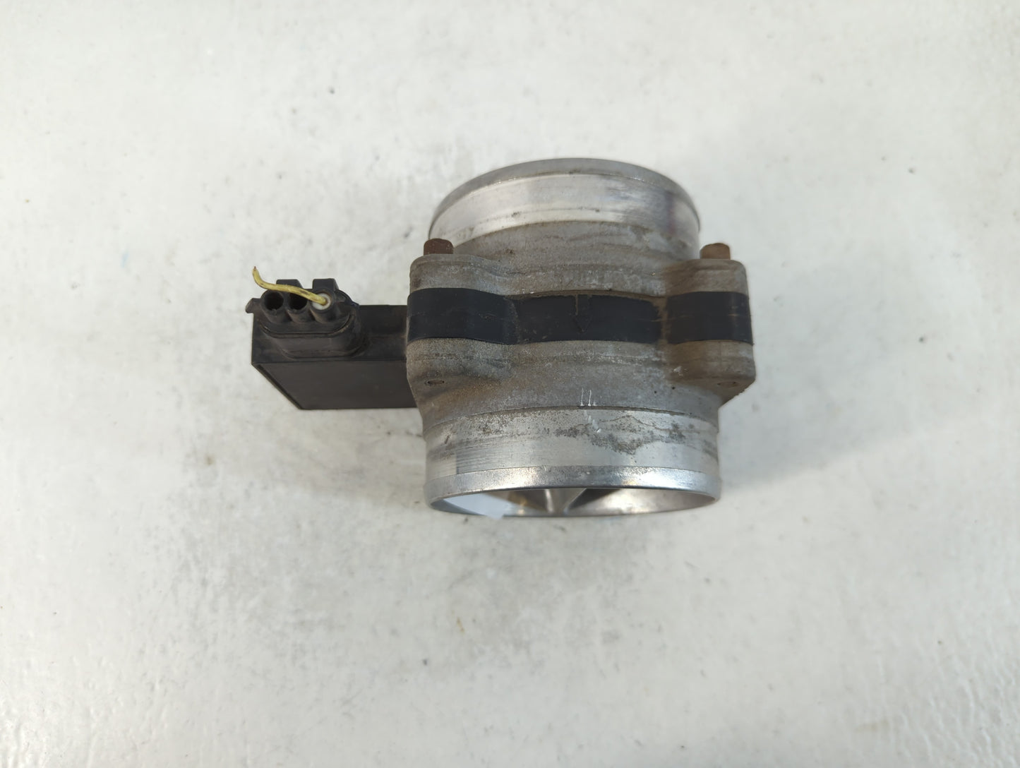 2000 Cadillac Escalade Throttle Body Fits Fits 2001 2002 OEM Used Auto Parts - Oemusedautoparts1.com