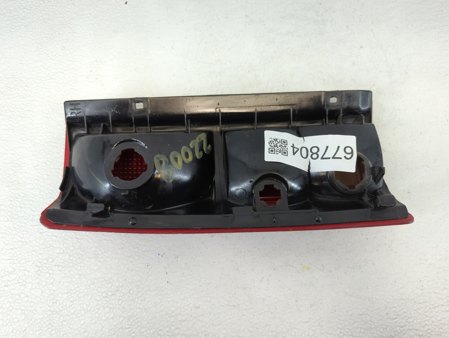 1985-2005 Chevrolet Astro Tail Light Assembly Passenger Right OEM P/N:1652448 1 AB Fits OEM Used Auto Parts - Oemusedautopar