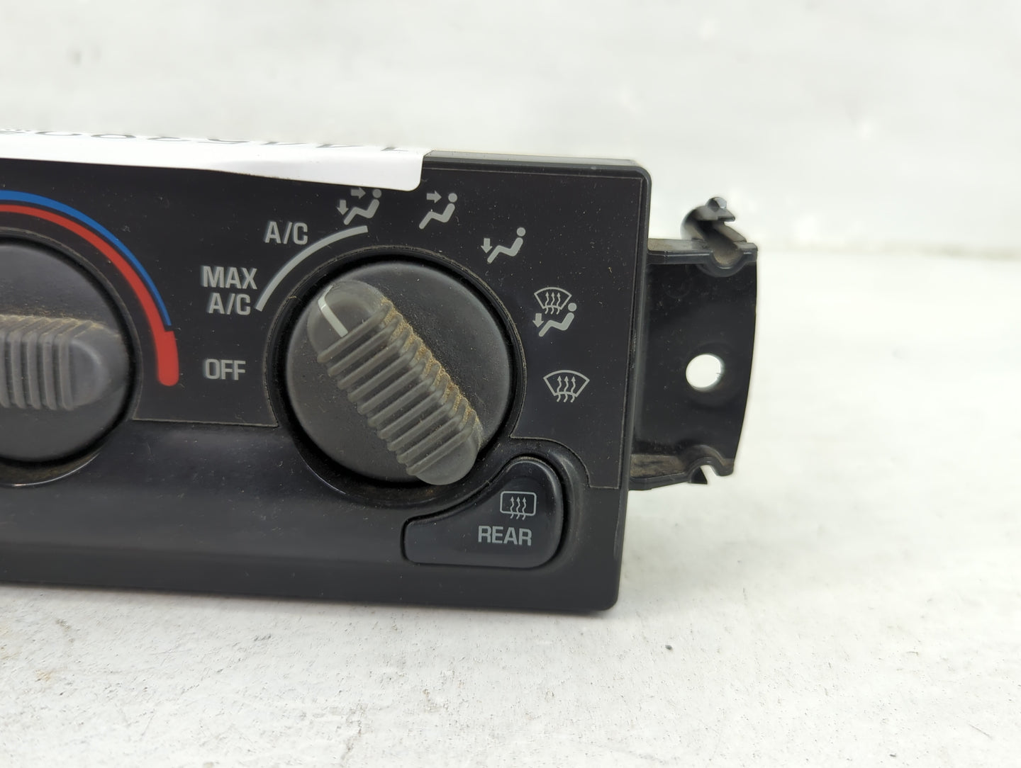 1999-2005 Chevrolet Blazer Climate Control Module Temperature AC/Heater Replacement P/N:16250535 16233937 Fits OEM Used Auto