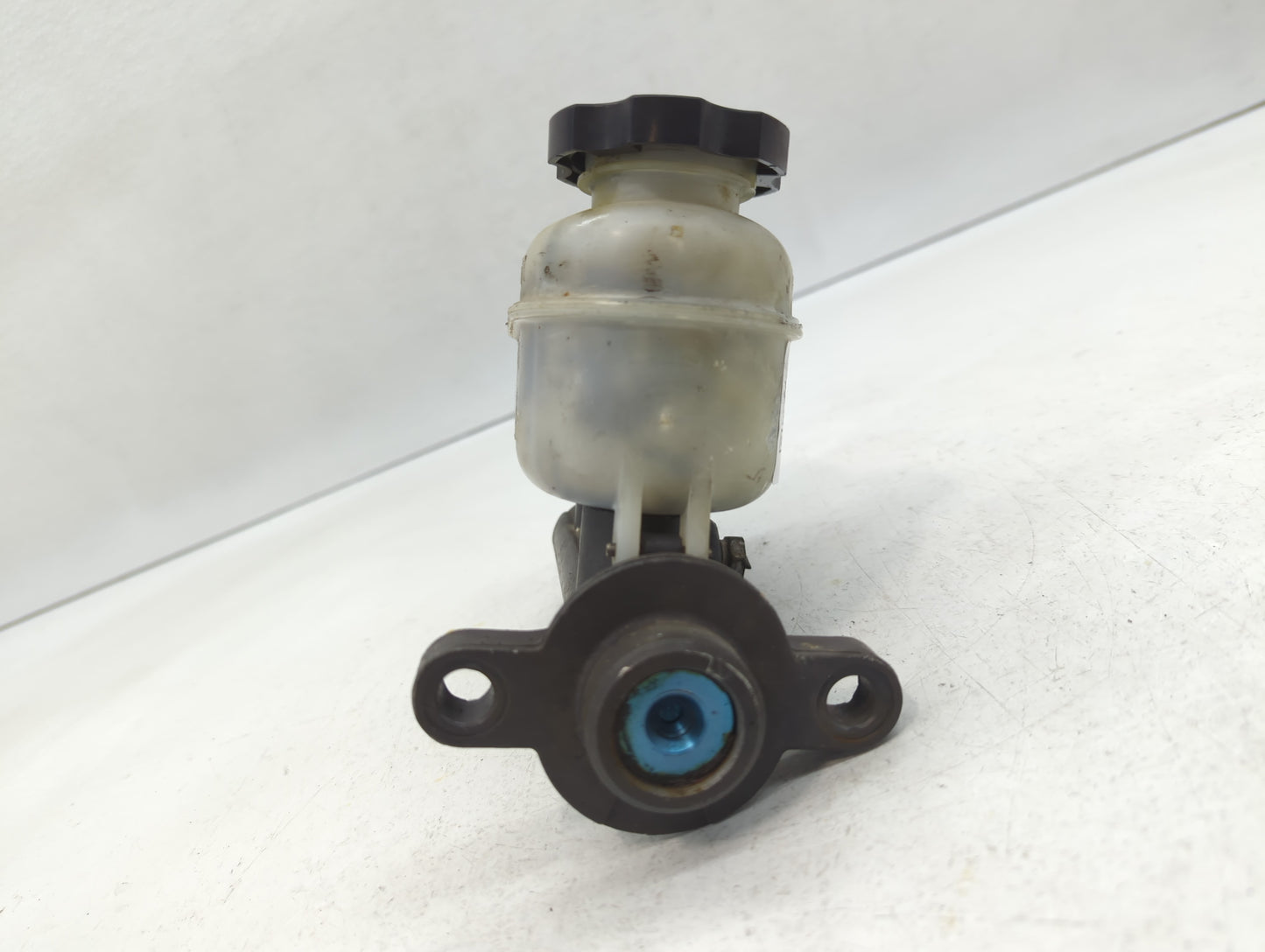 2000 Chevrolet Blazer Brake Master Cylinder - Oemusedautoparts1.com