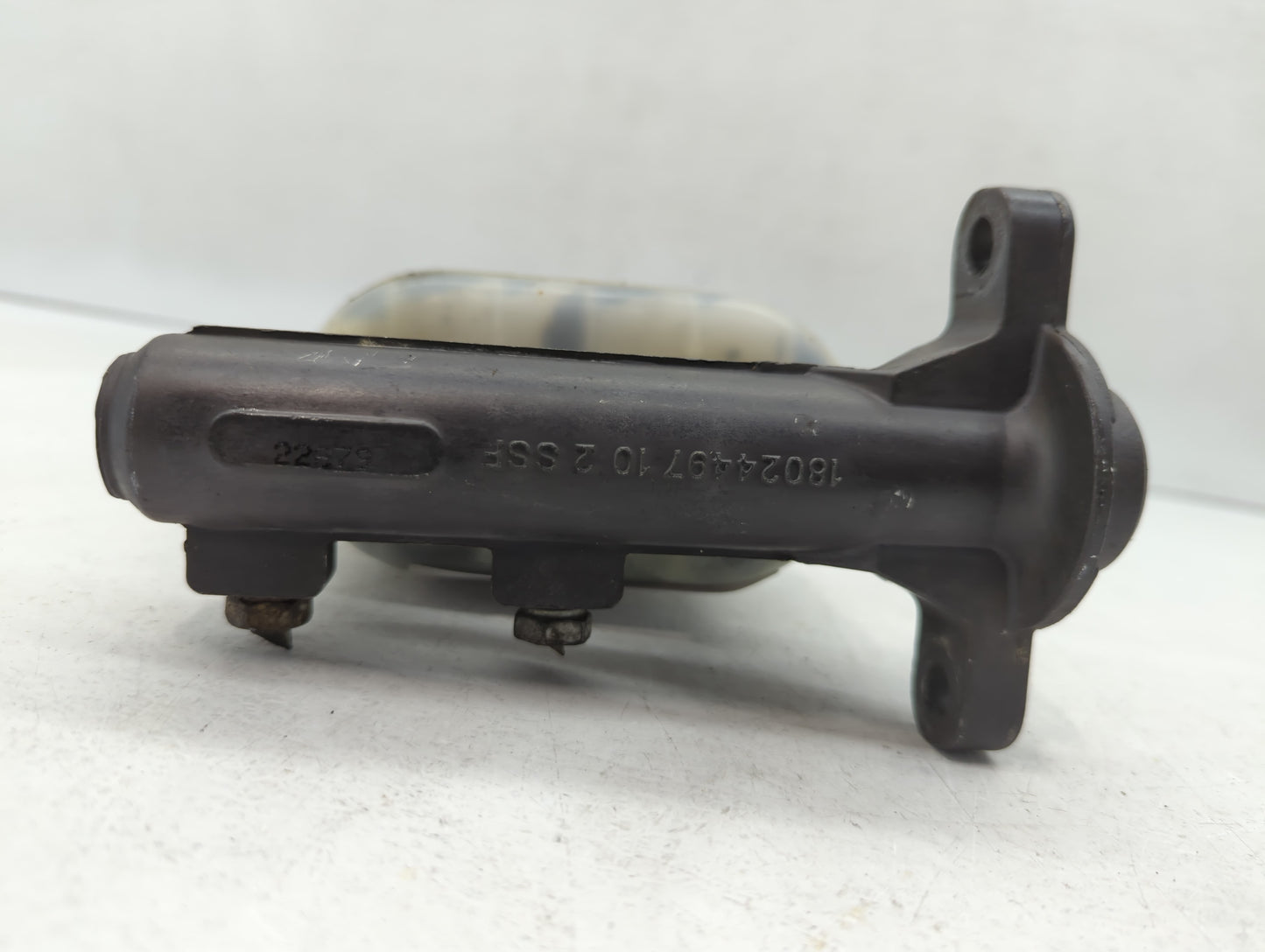 2000 Chevrolet Blazer Brake Master Cylinder - Oemusedautoparts1.com