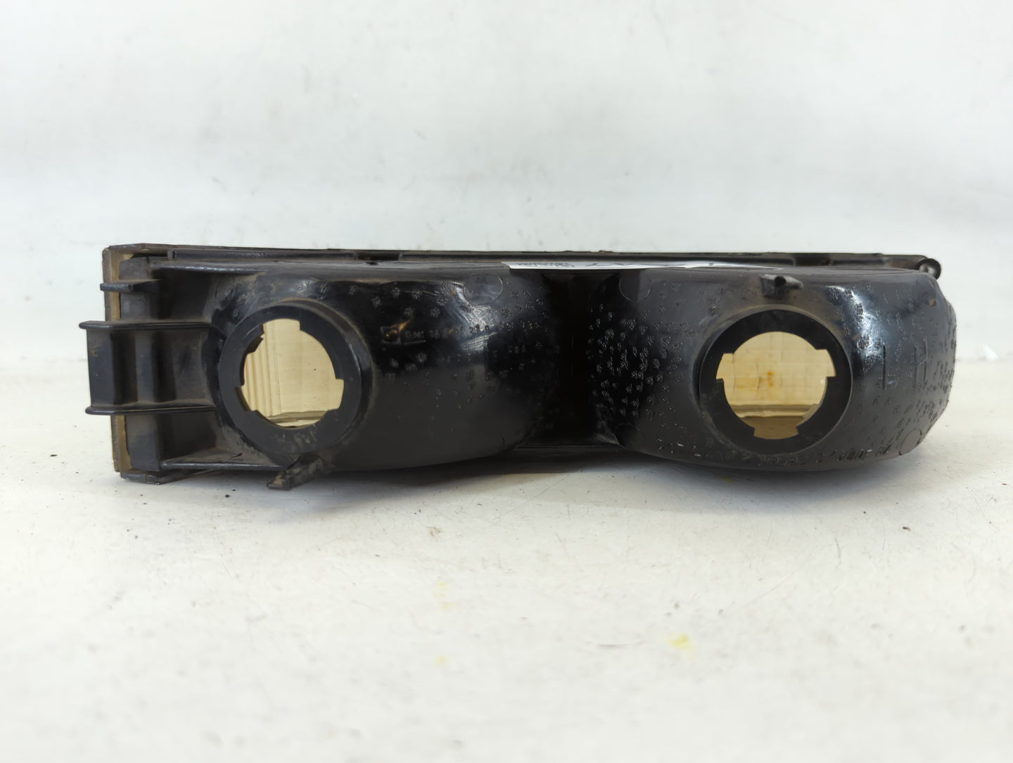 Chevrolet C2500 Driver Left Oem Head Light Headlight Lamp - Oemusedautoparts1.com
