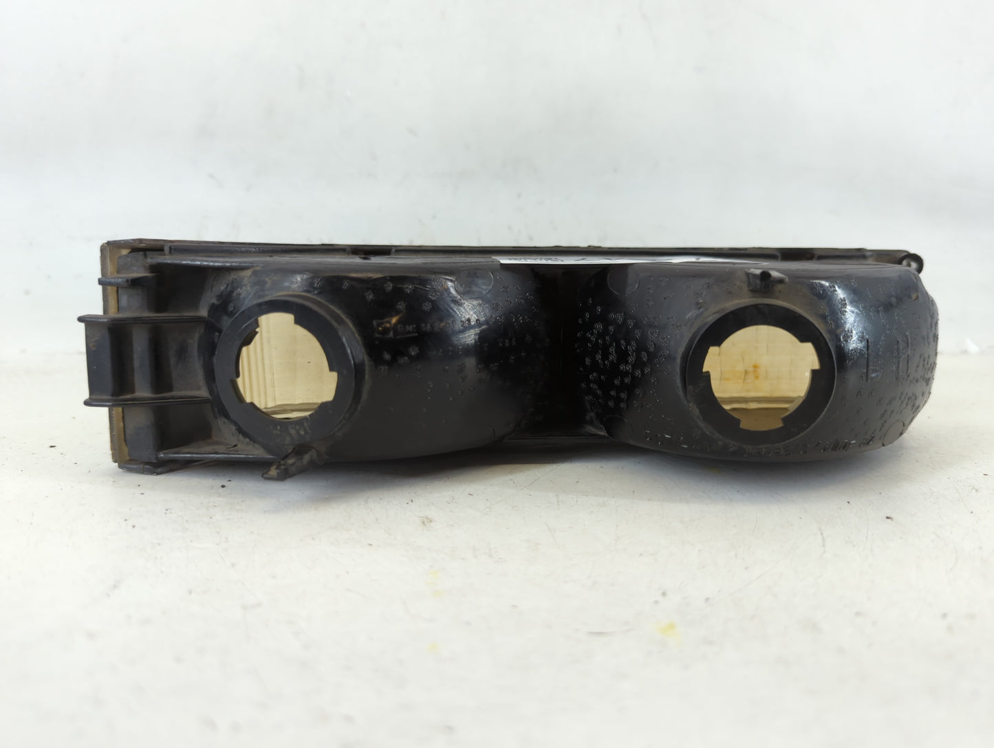 Chevrolet C2500 Driver Left Oem Head Light Headlight Lamp - Oemusedautoparts1.com