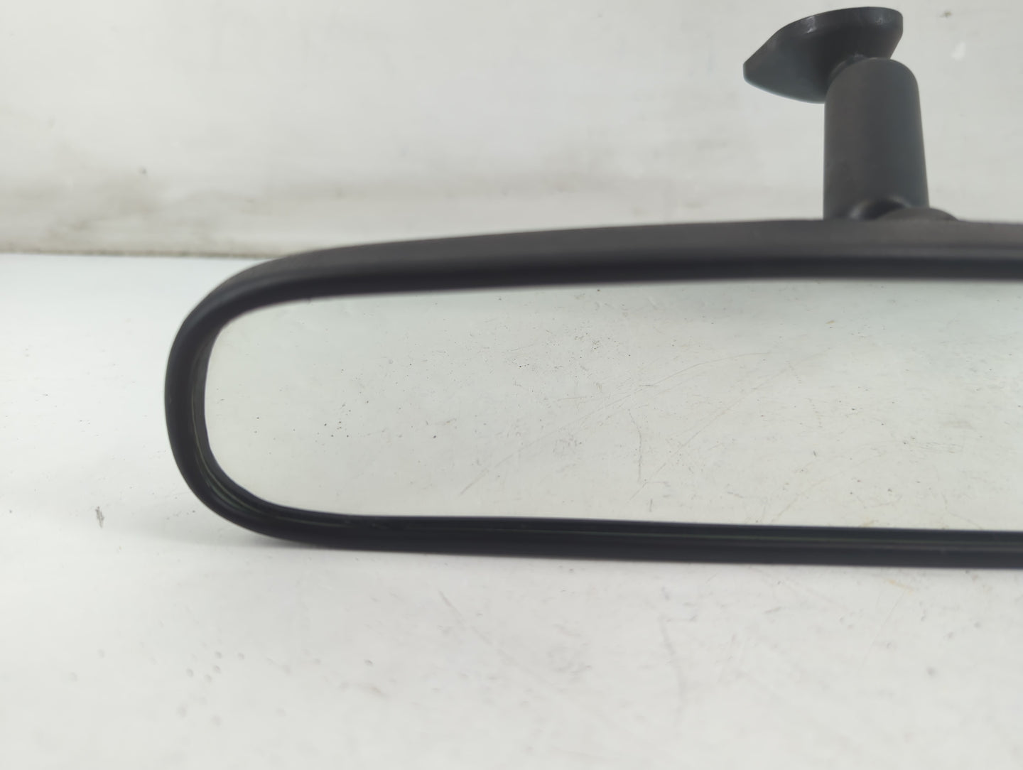 2000-2005 Chevrolet Cavalier Interior Rear View Mirror Replacement OEM P/N:E8011082 Fits OEM Used Auto Parts - Oemusedautopa