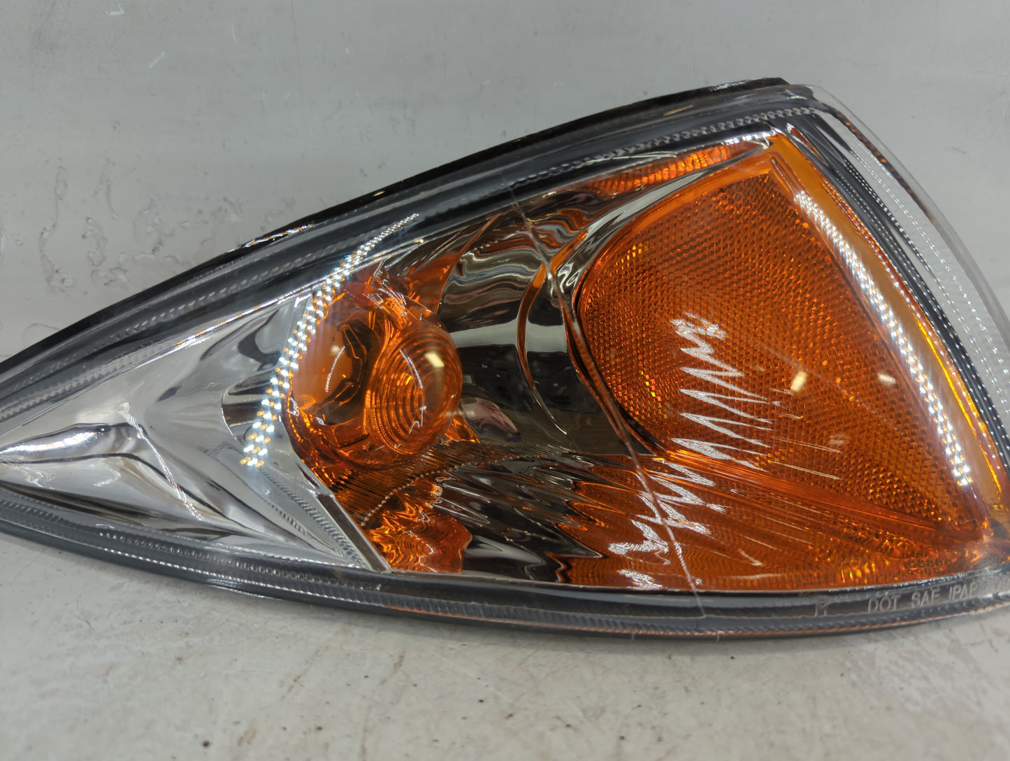2000-2002 Chevrolet Cavalier Passenger Right Oem Front Light Lamp - Oemusedautoparts1.com