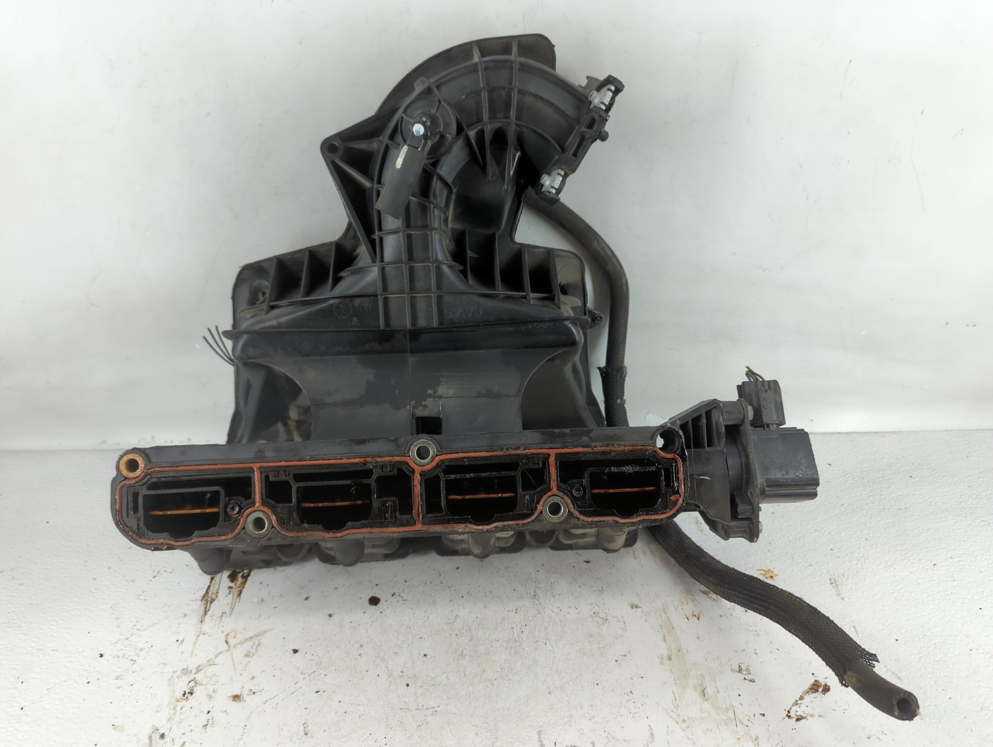 1999-2000 Chevrolet Cavalier Air Intake Manifold Fits Fits 1999 2000 OEM Used Auto Parts - Oemusedautoparts1.com