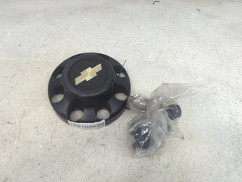 compare product 2000 Chevrolet Ct2500 Center Cap Oem Black