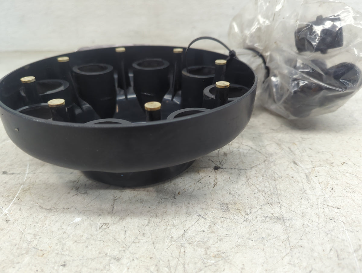 2000 Chevrolet Ct2500 Center Cap Oem Black - Oemusedautoparts1.com