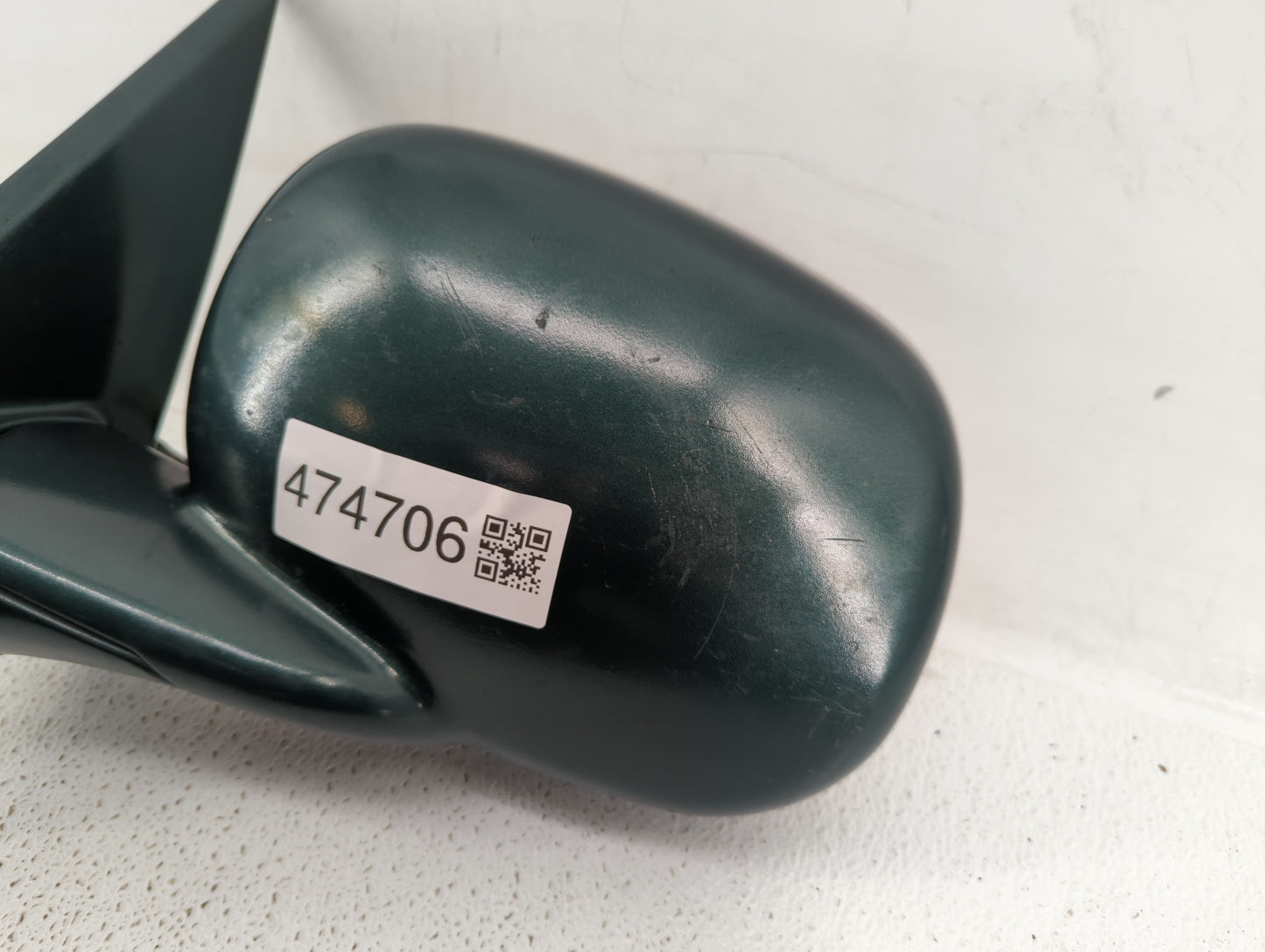 2000 Chevrolet Express 1500 Side Mirror Replacement Driver Left View Door Mirror P/N:E13010109 Fits OEM Used Auto Parts - Oe