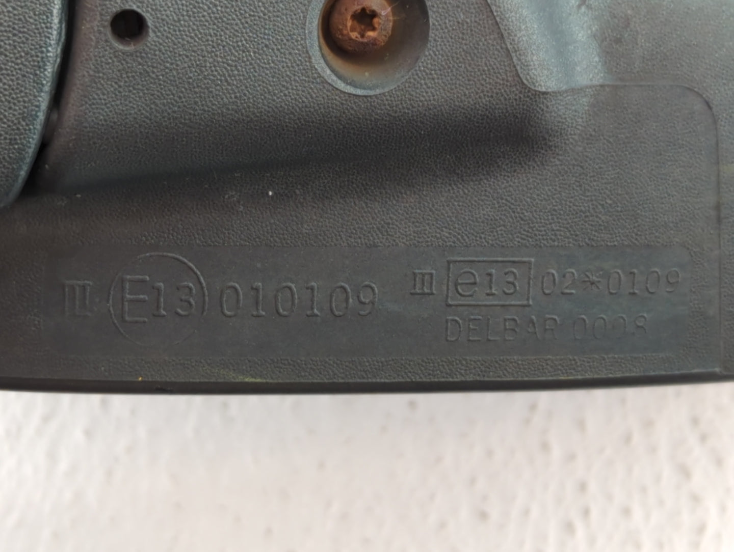 2000 Chevrolet Express 1500 Side Mirror Replacement Driver Left View Door Mirror P/N:E13010109 Fits OEM Used Auto Parts - Oe