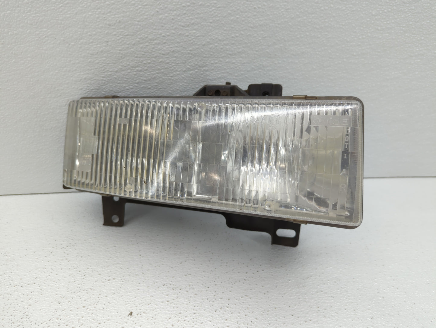 1996 Chevrolet Express 3500 Passenger Right Oem Head Light Headlight Lamp - Oemusedautoparts1.com